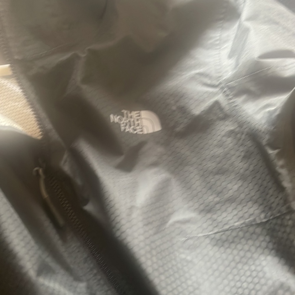 Wind breaker - Picture 8 of 8